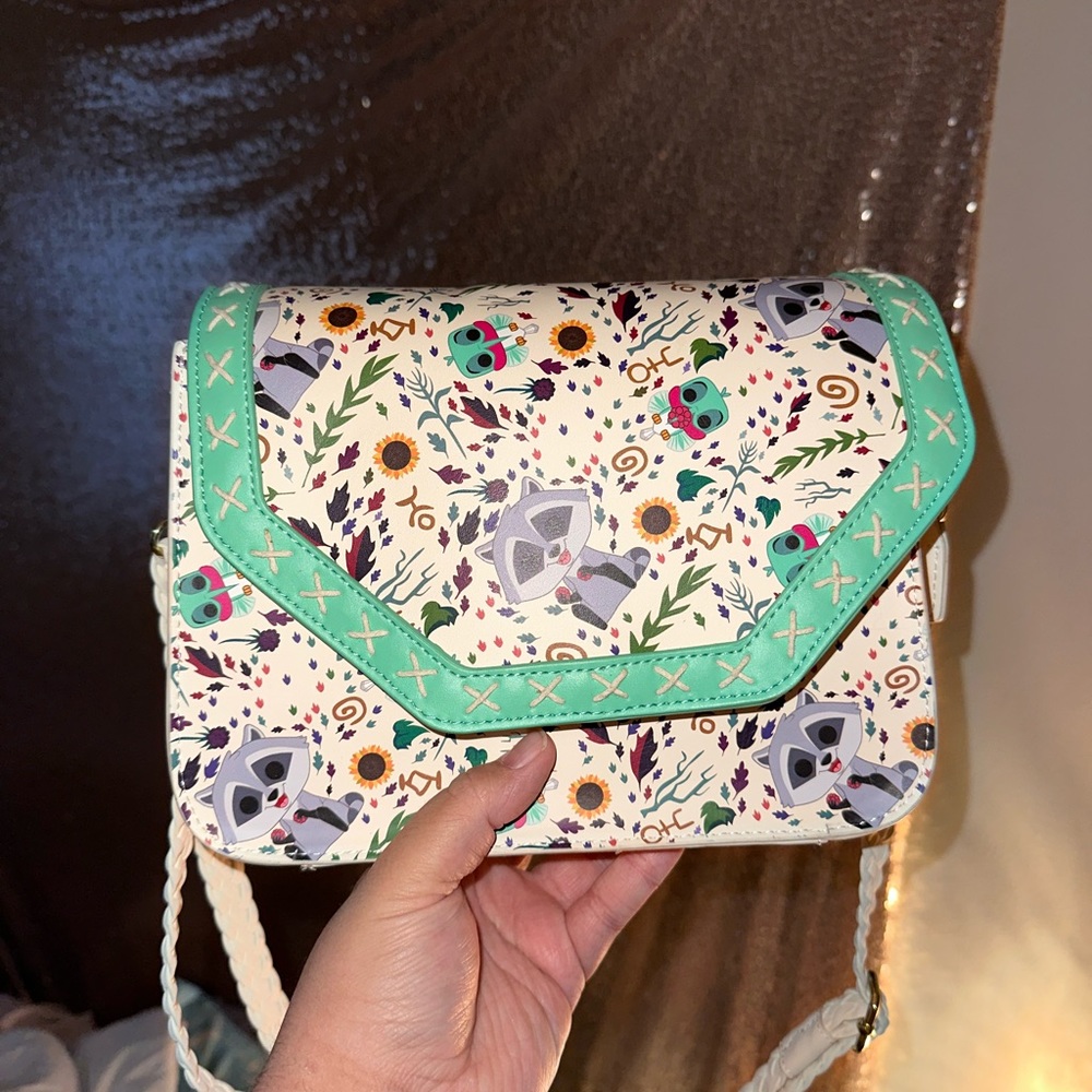Disney Pocahontas loungeflyxfunkopop cross body and wallet combo